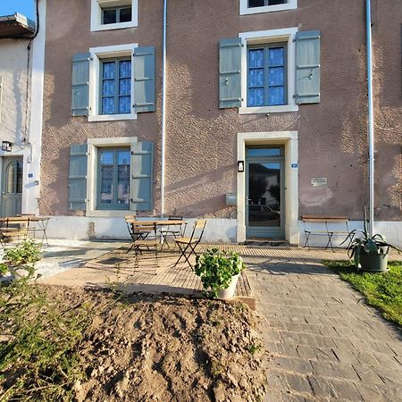 Gite Coeurdacier Monthureux-sur-Saone Экстерьер фото